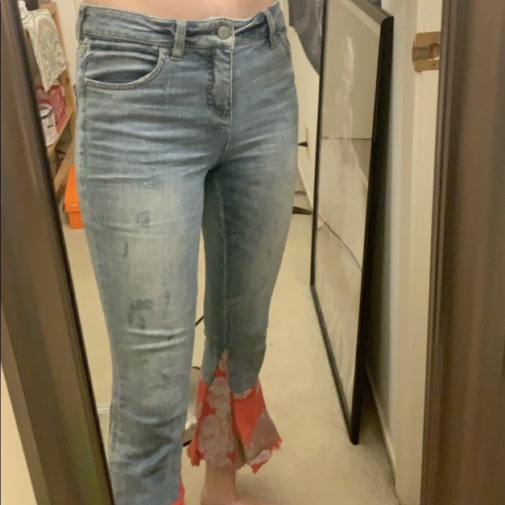 ANTHROPOLOGIE JEANS WITH DECORATIVE FLARE
